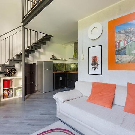 Ferienwohnung Guesthost - Milano Vigentino Loft With Terrace Exterior foto